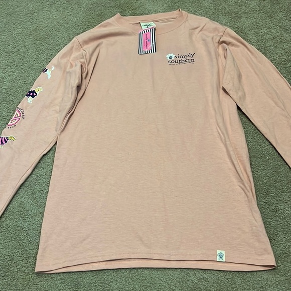 NWT Simply Southern T-shirt - Picture 1 of 7